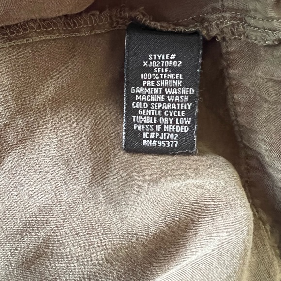 Womens’ Sanctuary Lightweight Button Down Jacket - Picture 5 of 6